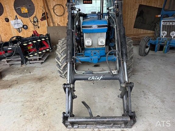 Ford 1986 4610 4x4 traktor med frontlaster 11 of 30