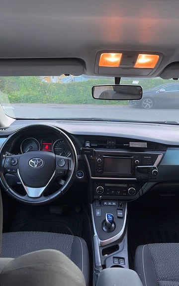 Toyota Auris 8 of 9