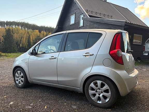 Opel Agila 6 of 12