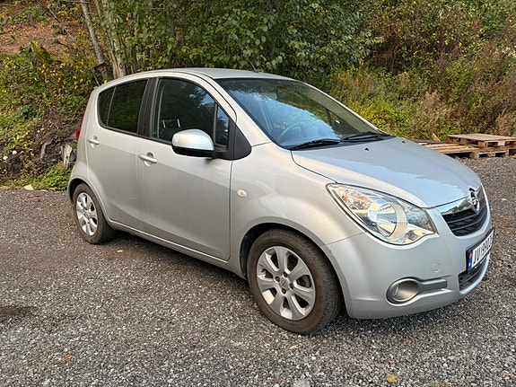 Opel Agila 2 of 12