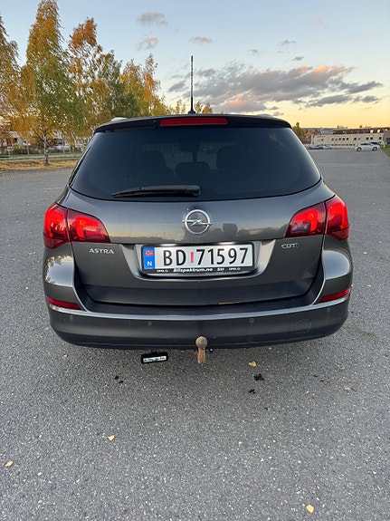 Opel Astra 6 of 30