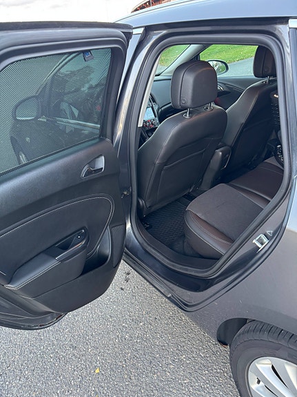 Opel Astra 19 of 30