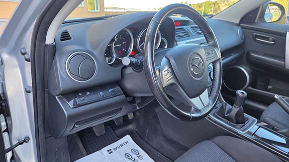 Mazda 6 26 of 28