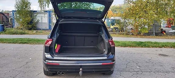Volkswagen Tiguan 9 of 30