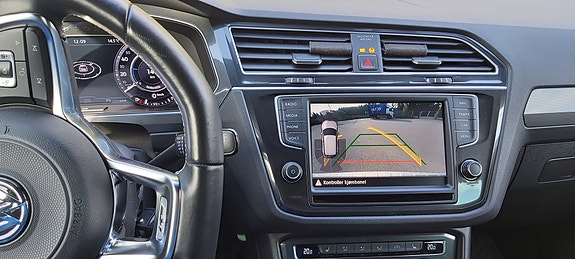 Volkswagen Tiguan 22 of 30
