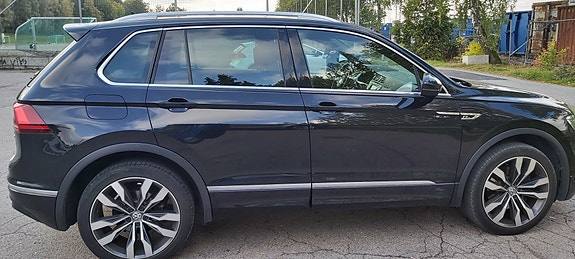 Volkswagen Tiguan 5 of 30