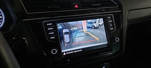 Volkswagen Tiguan 15 of 30