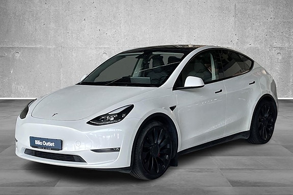 Tesla Model Y 2 of 21