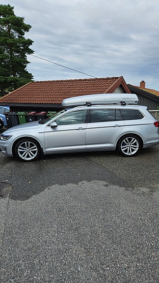 Volkswagen Passat 7 of 16