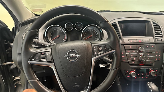 Opel Insignia 14 of 26