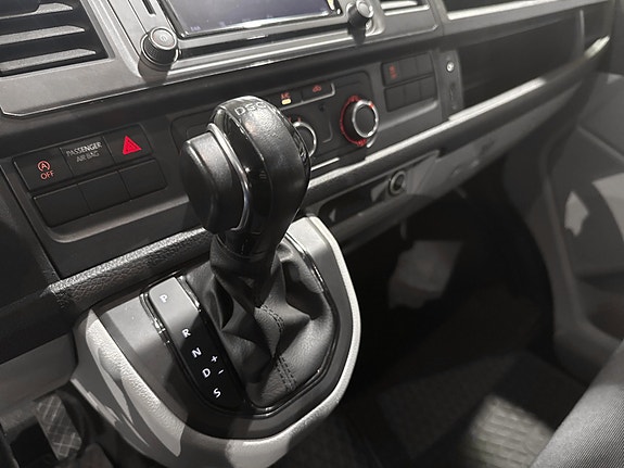 Volkswagen Transporter 13 of 20