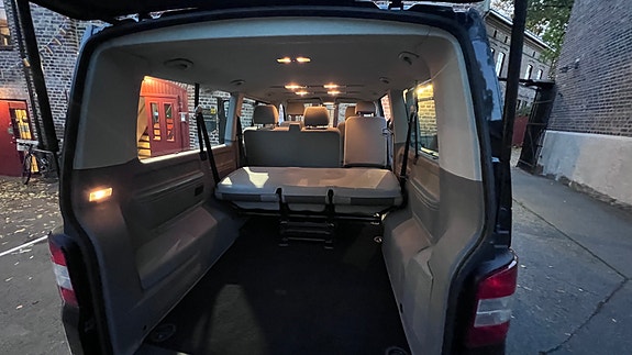 Volkswagen Caravelle 7 of 30