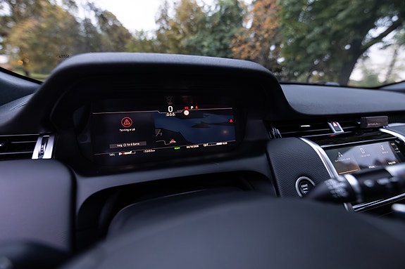 Land Rover Discovery Sport 17 of 29