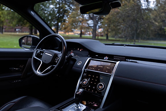 Land Rover Discovery Sport 27 of 29