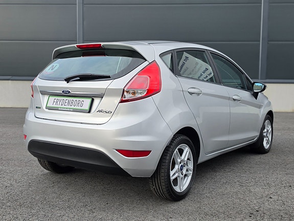 Ford Fiesta 5 of 27