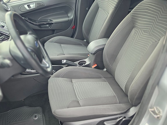 Ford Fiesta 11 of 27