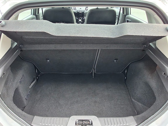 Ford Fiesta 26 of 27
