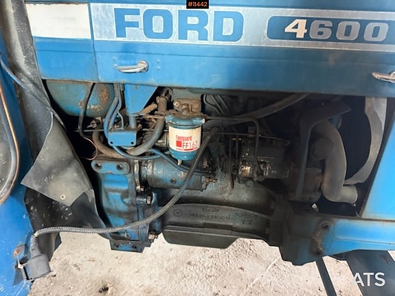 Ford 1979 4600 2X4 Traktor 10 of 25
