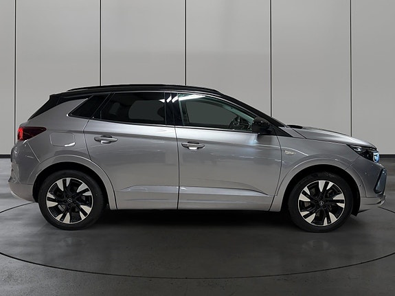 Opel Grandland 6 of 30