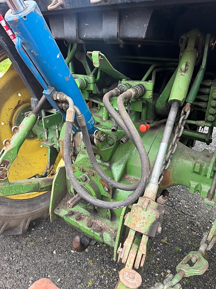 John Deere 2030 8 of 18