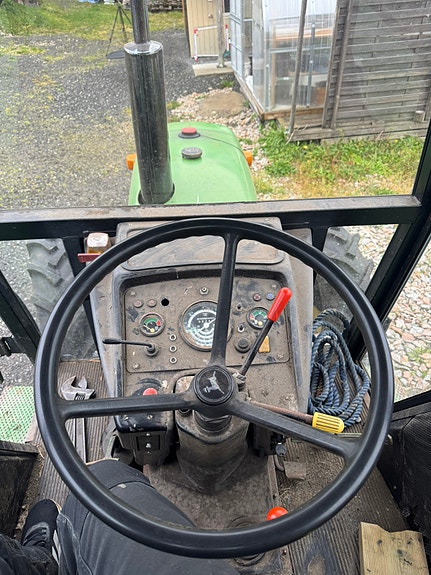 John Deere 2030 15 of 18