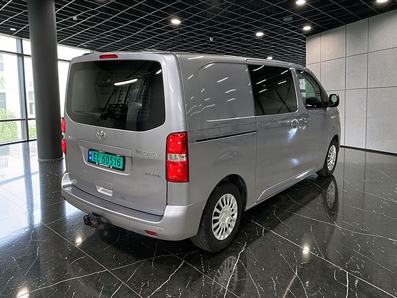 Toyota Proace 4 of 17