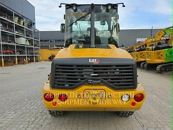Cat 908M 10 of 14