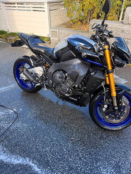Yamaha MT-10 SP 2 of 10