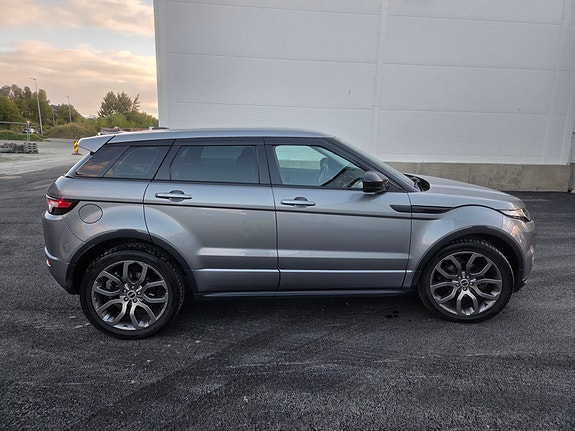 Land Rover Range Rover Evoque 7 of 30