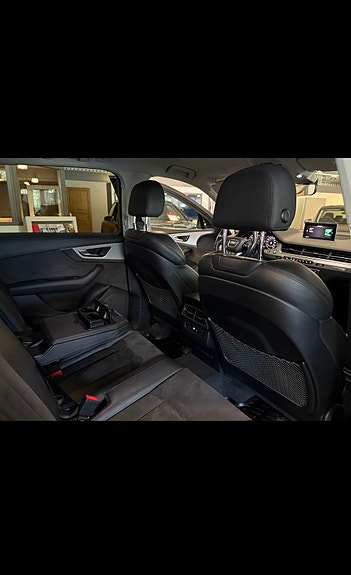 Audi Q7 5 of 22