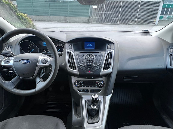 Ford Focus 8 of 11