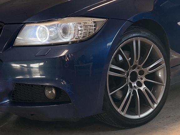BMW 320d 27 of 27