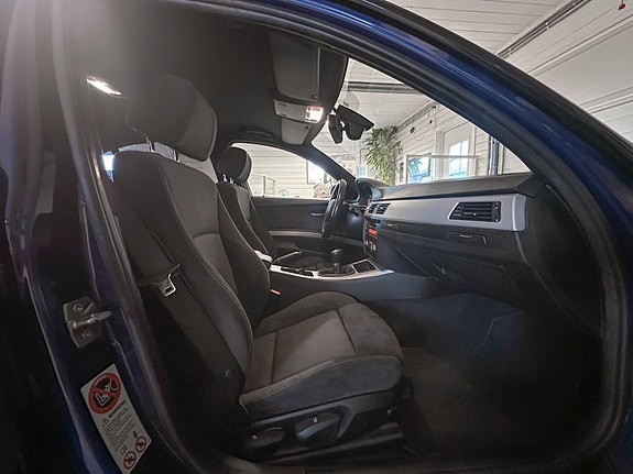 BMW 320d 11 of 27