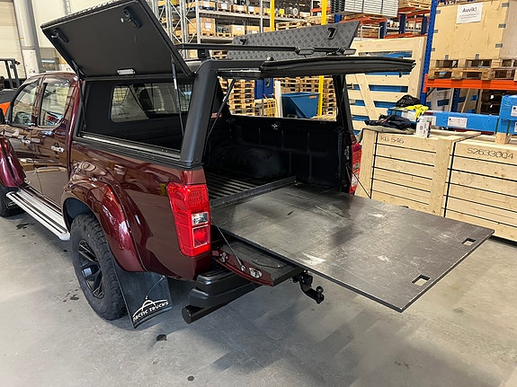 Isuzu D-max 8 of 30