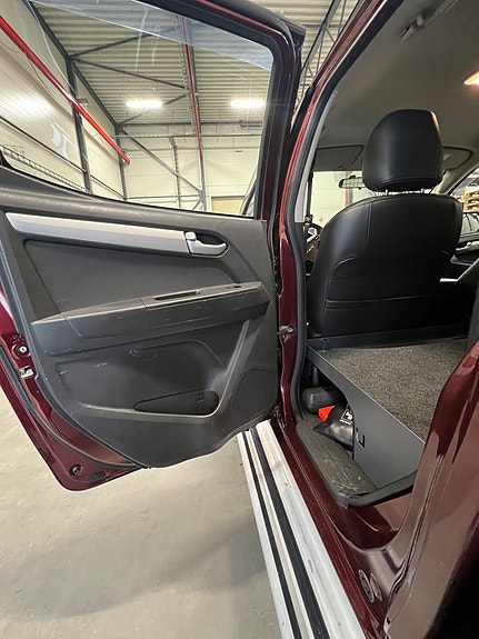 Isuzu D-max 27 of 30