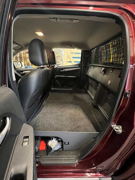 Isuzu D-max 28 of 30