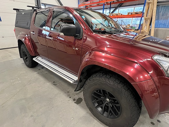 Isuzu D-max 6 of 30