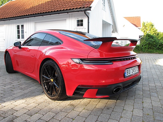 Porsche 911 9 of 30