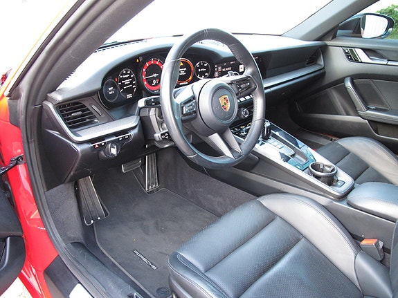 Porsche 911 18 of 30