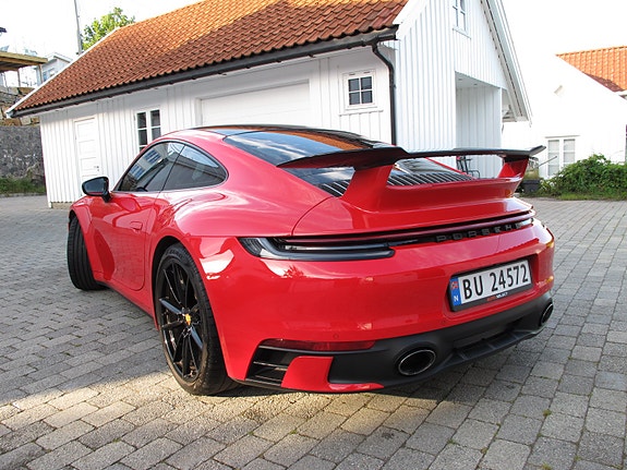 Porsche 911 4 of 30