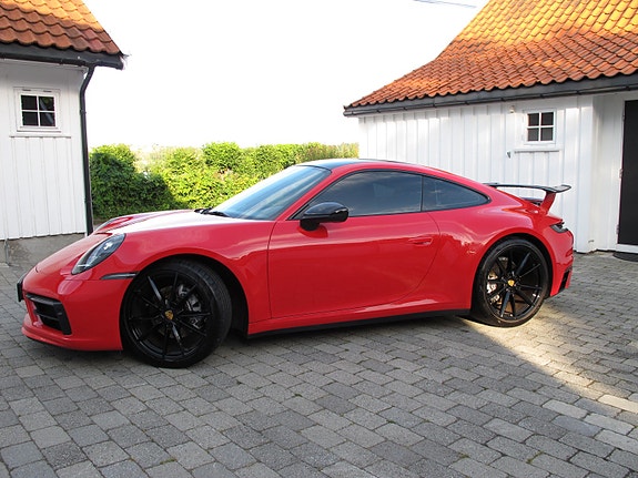 Porsche 911 13 of 30