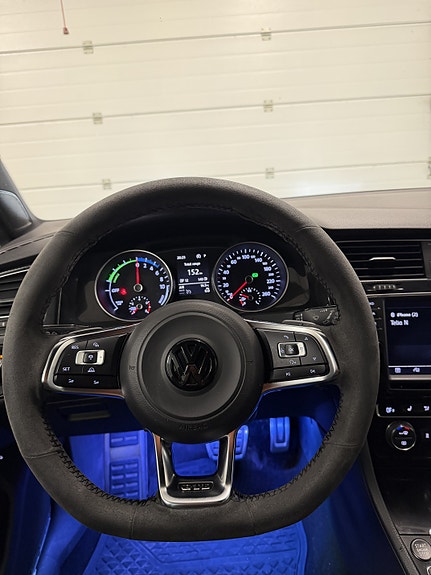 Volkswagen Golf VII 7 of 30