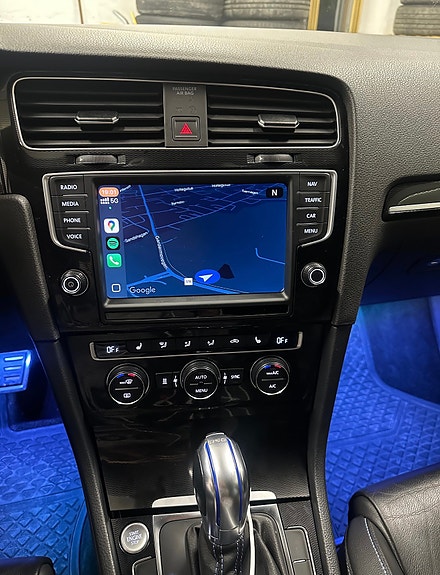 Volkswagen Golf VII 9 of 30