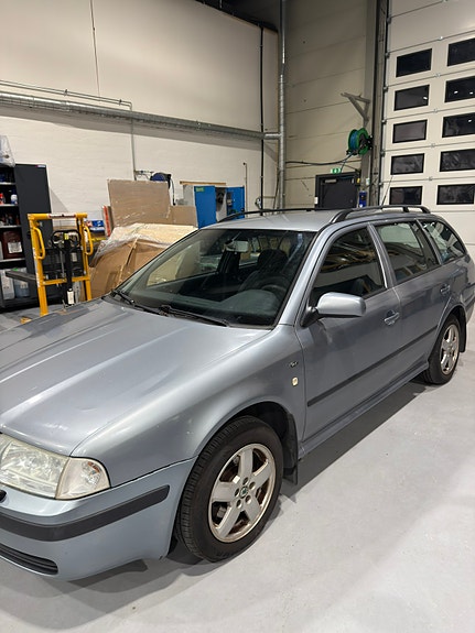 Skoda Octavia 4 of 17