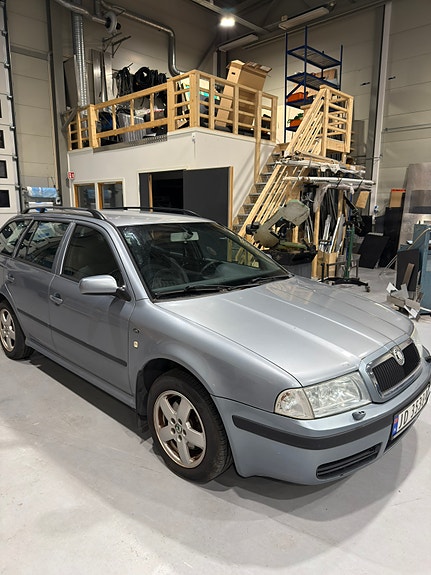 Skoda Octavia 3 of 17
