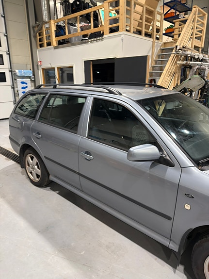 Skoda Octavia 11 of 17