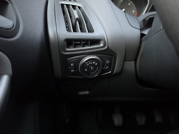 Ford Focus 19 of 24