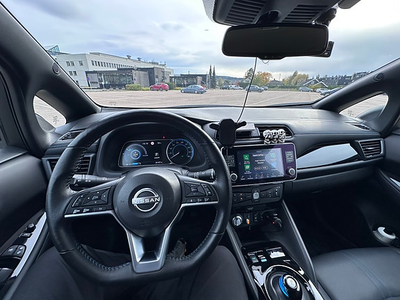 Nissan Leaf 7 of 13