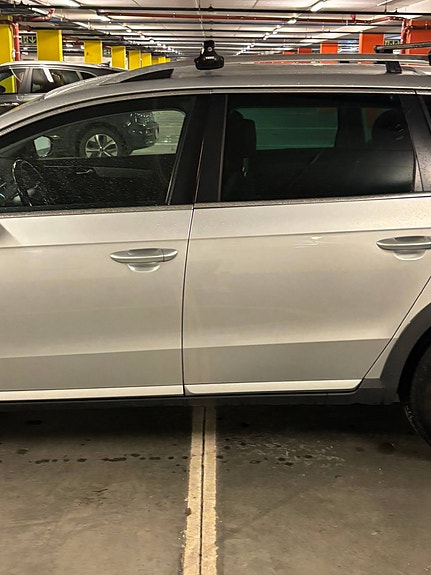Volkswagen Passat Alltrack 5 of 30