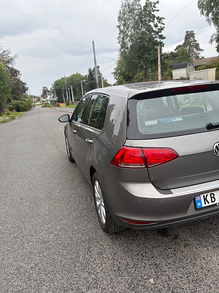Volkswagen Golf VII 6 of 16